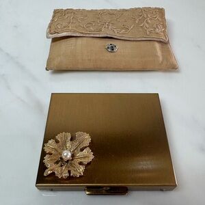 Vintage Sam Fink Fifth Avenue Gold-tone Powder Compact Cultured Pearl Flower